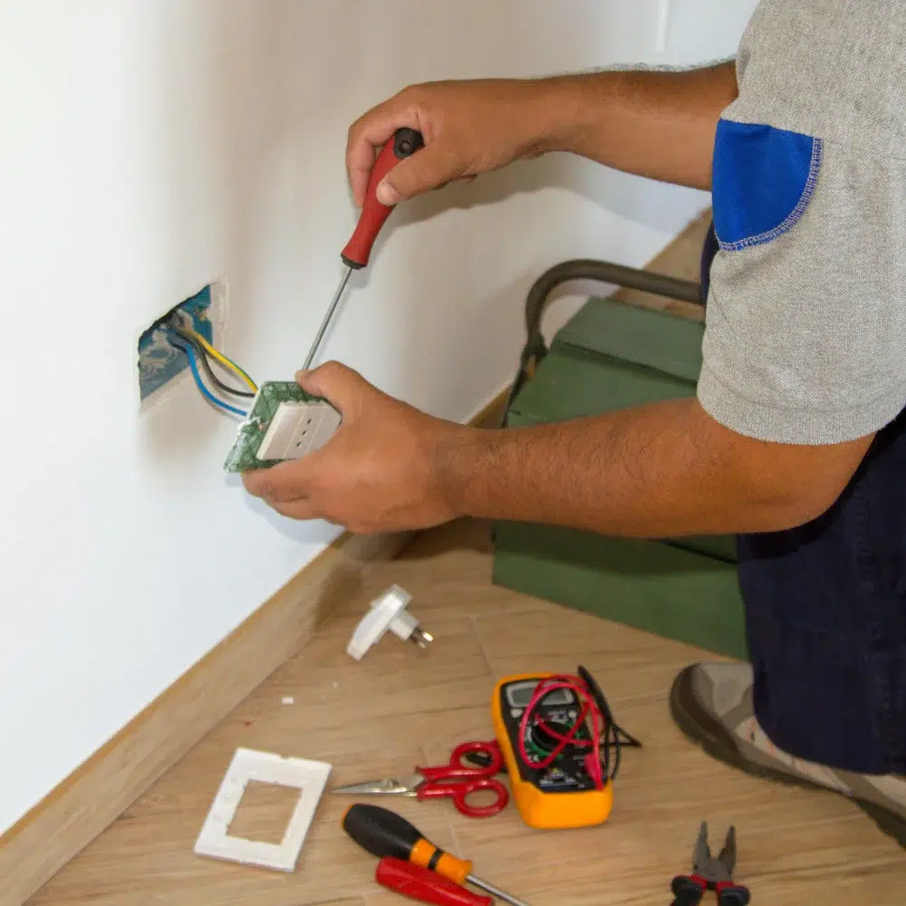 electrical outlet repair