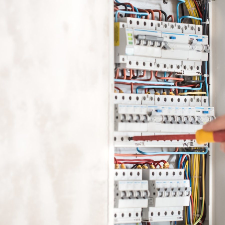 electrical outlet replacement